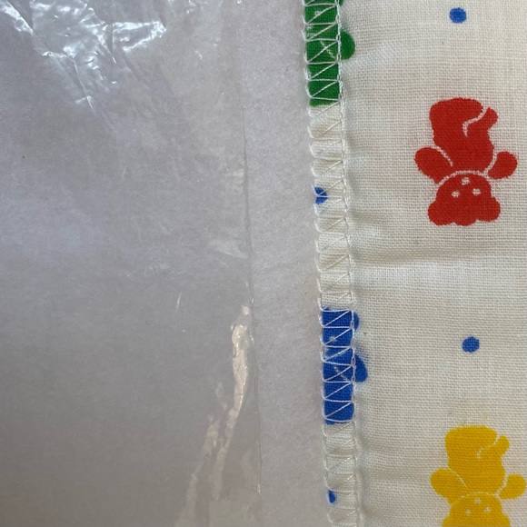Vintage Tiny Tot Crib Blanket - Picture 2 of 5